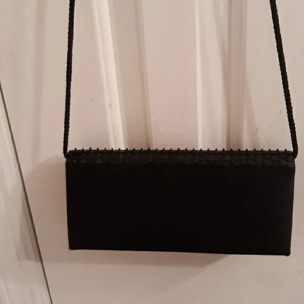 La Regale Handbag  - Picture 3 of 7